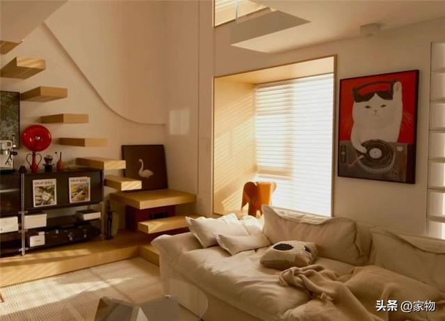 晒晒长沙小哥的40㎡LOFT:上班族的他凯发旗舰厅一个人住两层家虽小却舒适(图7)