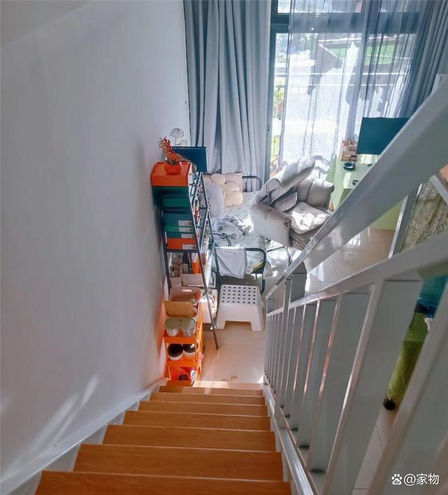 深圳一户人家的蜗居火了面积虽小层高却能切一层半做出双卧室(图9)