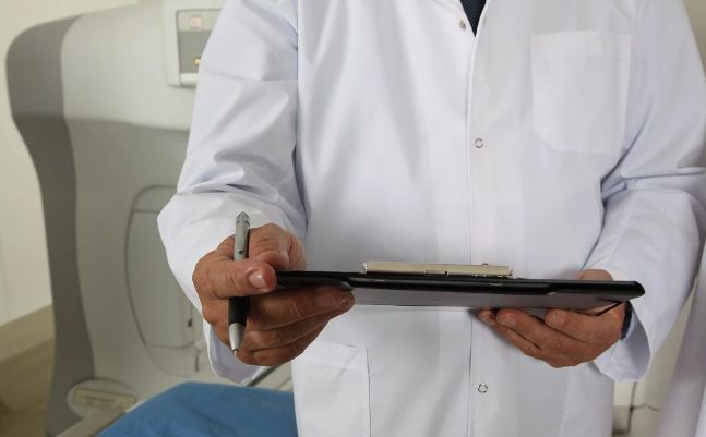 专访刘辉:亲身证明低碳的安全性是将它用于临床的底气(图12)