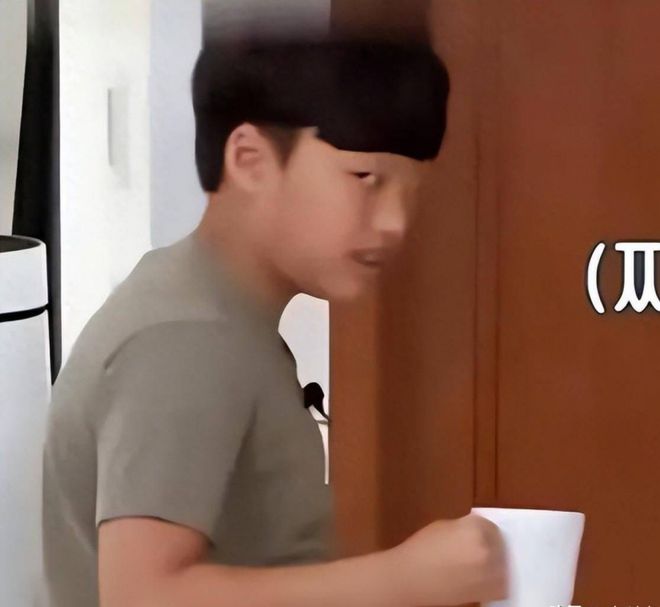 韩国母亲执意生下“超雄综合症”儿子长大后行为吓到全家人(图4)