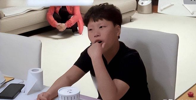 韩国母亲执意生下“超雄综合症”儿子长大后行为吓到全家人(图7)