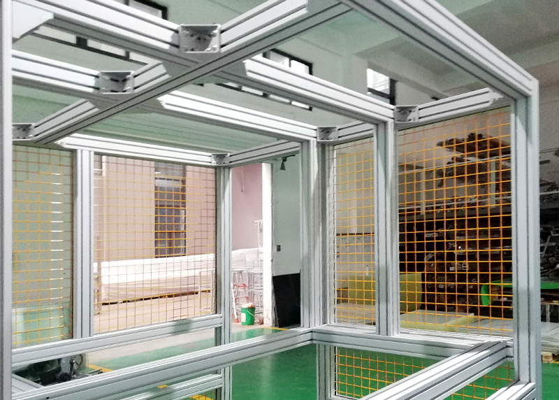 三种典型的铝型材定制成的围栏(图2)