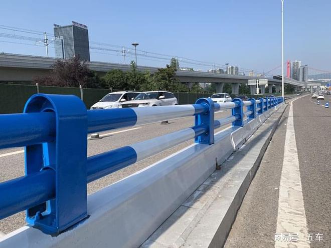 百速护栏：重庆乡村公路道路护栏成为各大服务商家的竟争市场热地