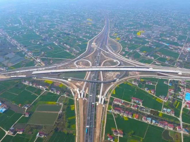 藏不住了！总价170万入手240㎡别墅还是现房！(图11)