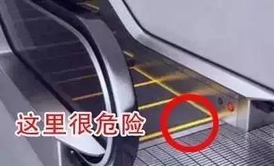 母亲低头看手机3岁幼童从商场扶梯坠落受重伤!法院:商场赔154万元(图4)