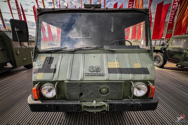 俄国“莫斯科”的露天战利品技术装备展(图15)