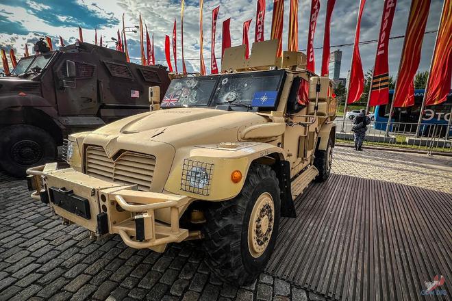 俄国“莫斯科”的露天战利品技术装备展(图8)