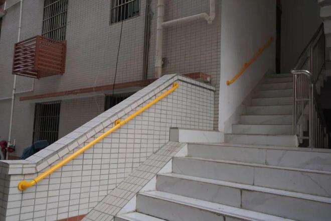 1471户！怀集县城镇无电梯老楼扶手安装！