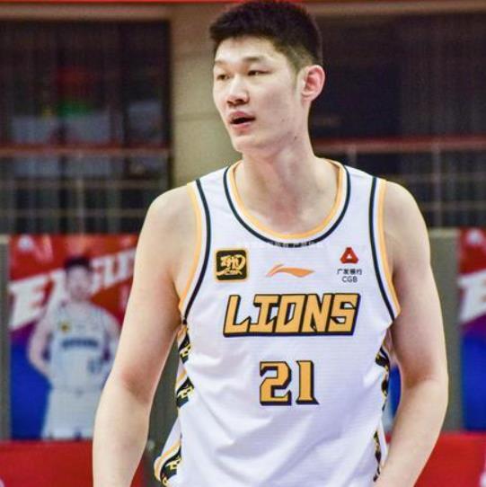 胡金秋CBA生涯总得分超李楠周琦一数据追平姚明(图3)