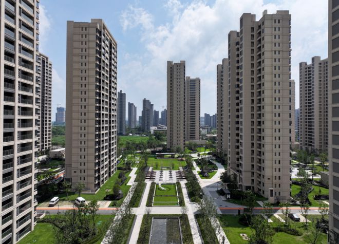 湖州绿地新里云上府售楼处发布-售楼处24小时电话!(图2)