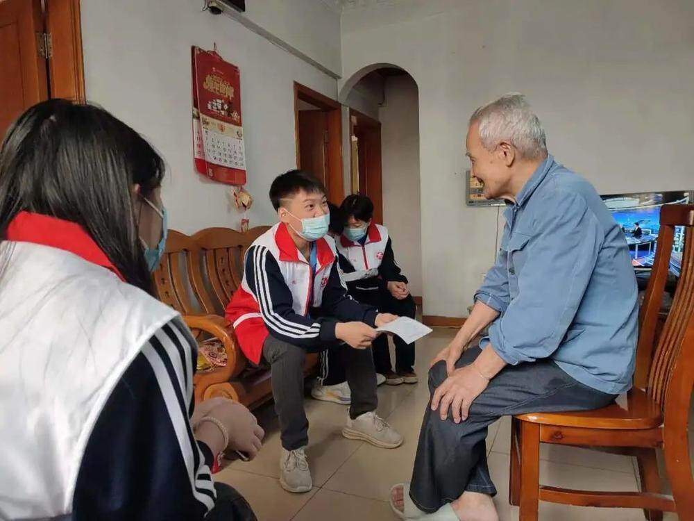 广州荔湾探索养老新模式建成长者饭堂166个、家庭养老床位2413张(图4)