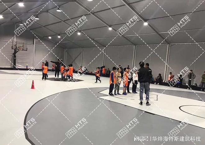铝合金结构体育篷房：楼顶空间的未来感营造(图2)