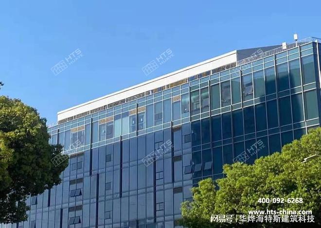 全新体育运动场地——楼顶移动篮球场蓬房(图1)