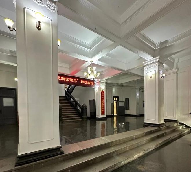 长春人民大街双子楼：从“双胞胎”到“上下级”(图5)