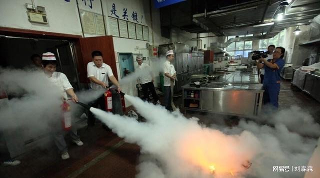 辽阳饭店火灾后续：内部照片流出知情人发声细节披露挂牌督(图12)