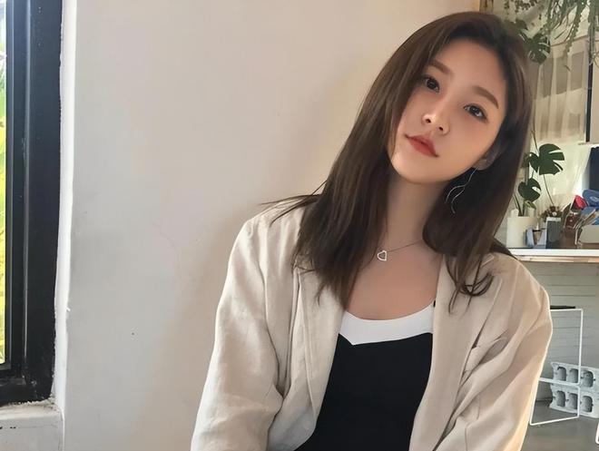 凯发旗舰厅金赛纶录音公开：第一次发生关系在初二他用金钱把我变成疯女人(图15)