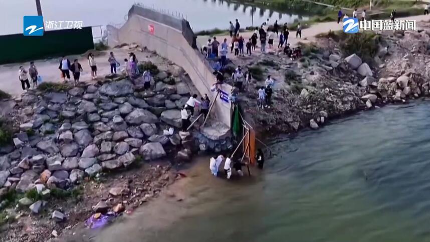 Z调查丨夏日寻“野趣”安全隐患生（一）任性“赶海”要不得(图6)