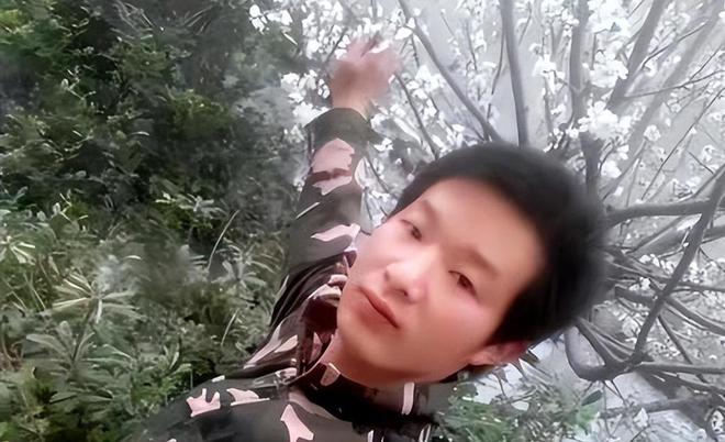 河南男子跳河救人体力耗尽留遗言被救女子猛然抓住他：一起走(图12)