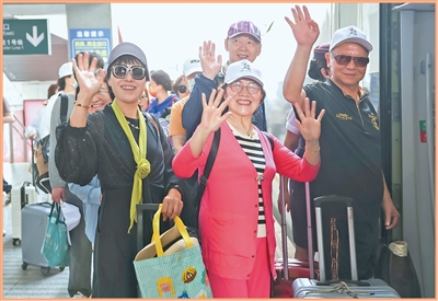 ag凯发适应作息规律解决出行焦虑延长服务链条银发旅游如何适老又悦老？