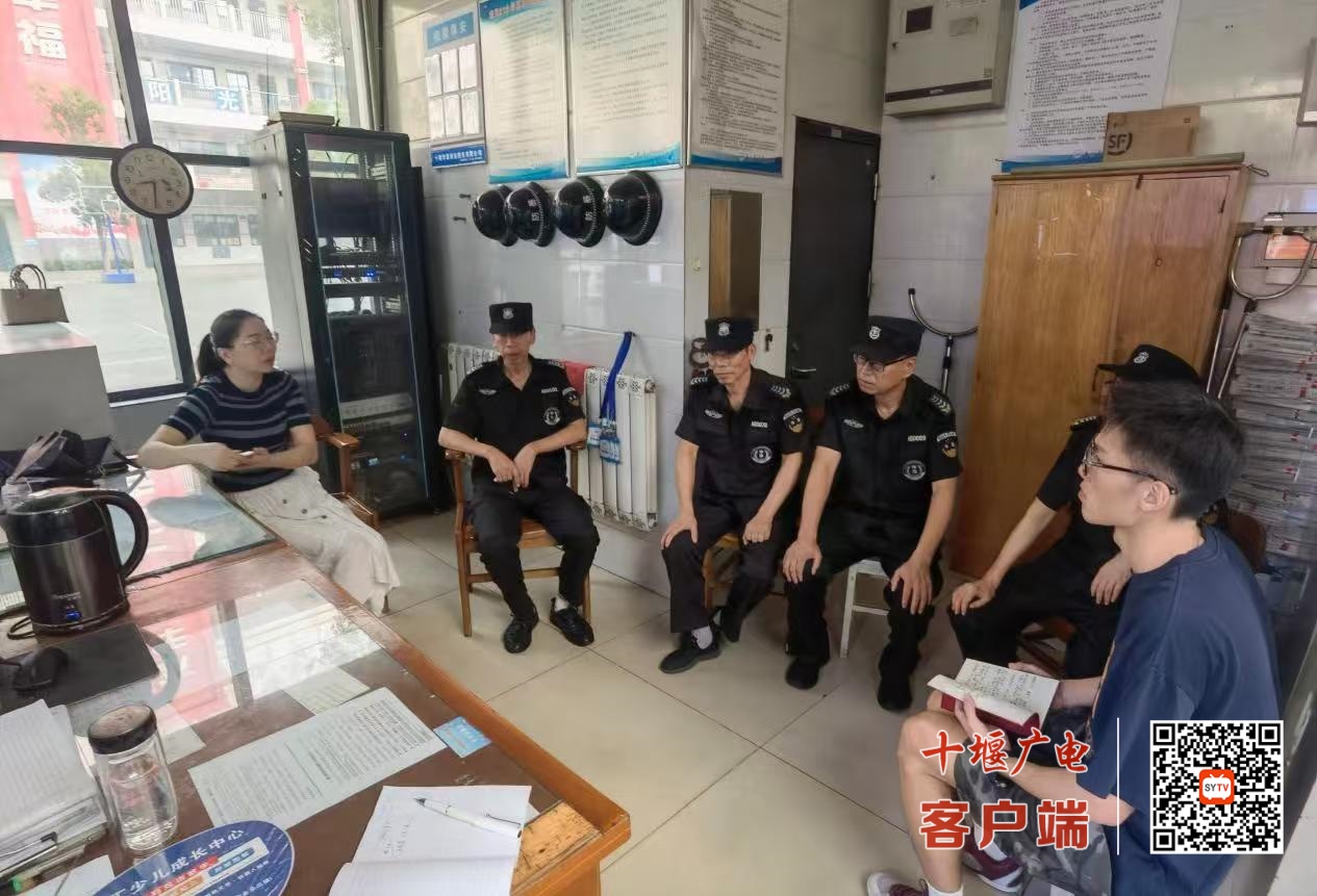 东风61小学开展校园安全检查活动(图3)