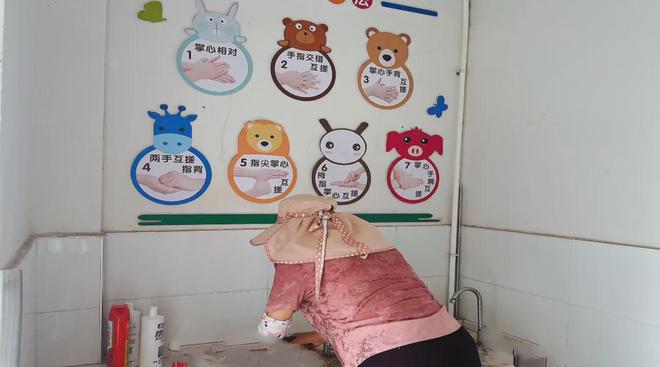 潢川一小幼儿园：筑牢安全防线焕新迎接萌娃