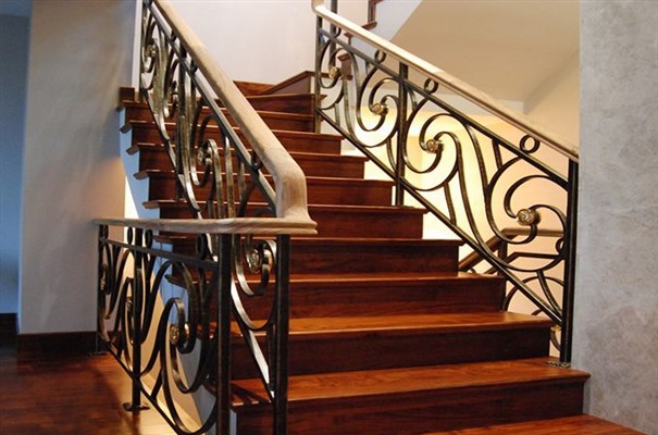 楼梯扶手的种类及功能作用