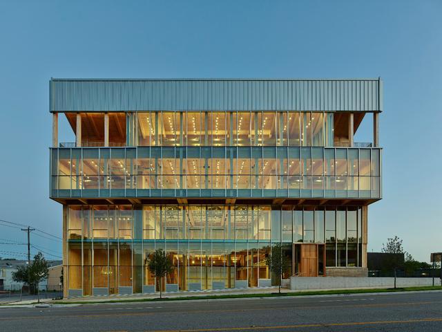 “育教于木”：美国一建筑学院教学楼因“高颜值”走红(图2)