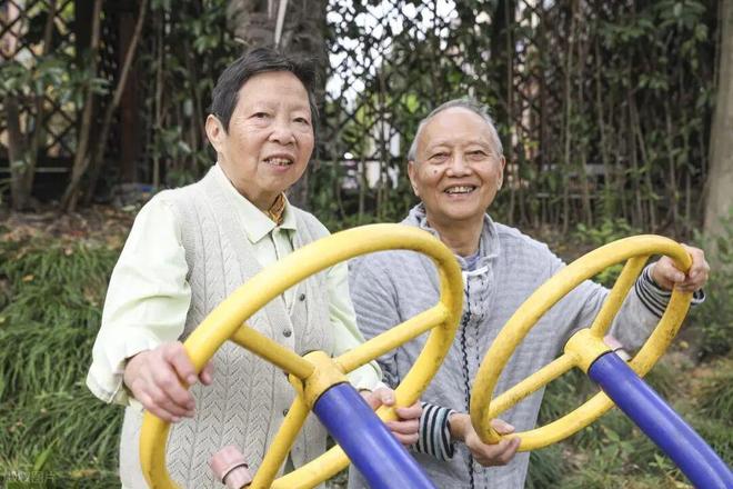 剑桥大学研究:骨质疏松是全身性疾病不能只补钙还要重视这些(图5)