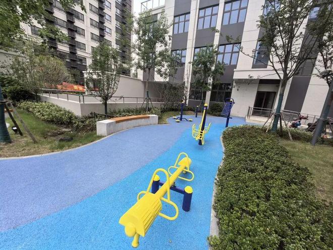 凯发旗舰厅上海中心城区“原拆原建”小区居民回家！这群平均年龄不到35岁的青年人曾打了5000多个电话(图7)