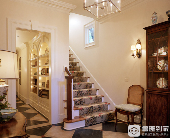 凯发旗舰厅楼梯扶手高度是多少室内楼梯安装要注意什么