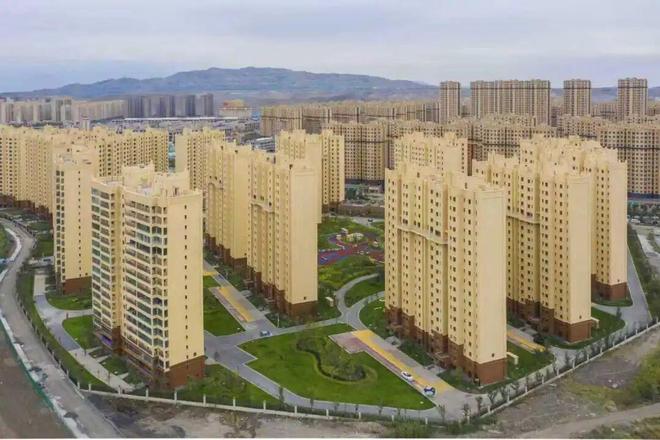 城西发展产城融合筑基石 民生安居谱新篇——一〇四团房地产业高质量发展纪实(图3)