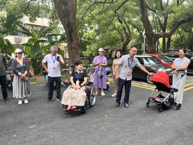 凯发国际“被抬进去”的服务我不要！