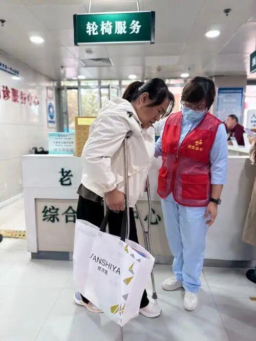 华夏时报｜一对盲人夫妇的“丝滑”旅途藏着一座城的厚积与底色｜津门无障碍(图7)