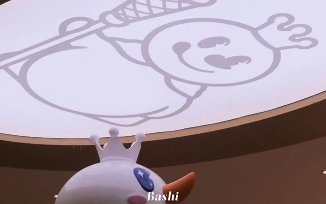 全国最大蜜雪冰城来了！千平空间雪王坐镇重庆又添城市新地标(图8)