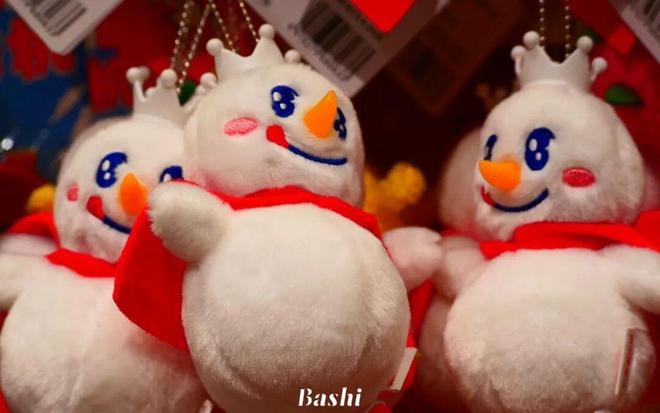 全国最大蜜雪冰城来了！千平空间雪王坐镇重庆又添城市新地标(图10)