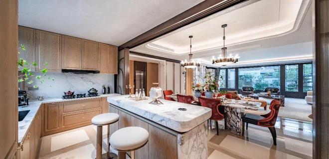 ag凯发天津顶豪“新标”？湖墅豪宅500㎡＋四室五卫双院！(图7)