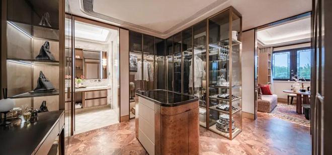 ag凯发天津顶豪“新标”？湖墅豪宅500㎡＋四室五卫双院！(图8)