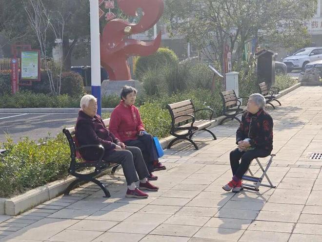 金安：适老化改造让老旧小区焕发“银龄活力”凯发旗舰厅(图8)