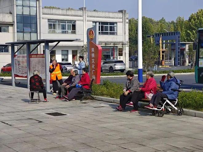 金安：适老化改造让老旧小区焕发“银龄活力”凯发旗舰厅(图5)