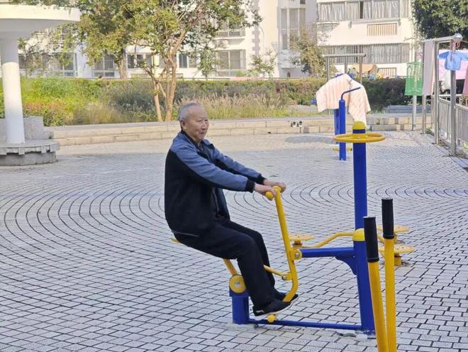 金安：适老化改造让老旧小区焕发“银龄活力”凯发旗舰厅(图6)