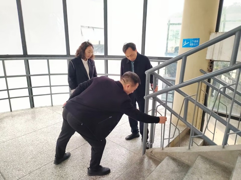 隐患排查筑防线护航校园守平安——乐山市沙湾职业高级中学全面开展安全隐患大排查专项行动