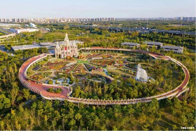 聚焦♐天宸雅颂售楼处发布：天宸雅颂燃炸全城！凯发国际(图6)