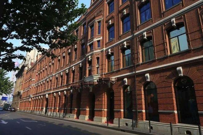 凯发旗舰厅百度AI热搜®黄浦洛克外滩源售楼处丨洛克外滩源发布：购房热潮(图22)