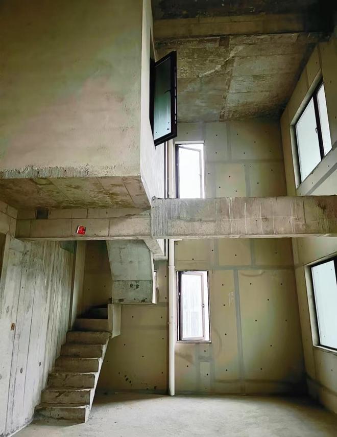 曾经红极一时的“复式楼”为凯发旗舰厅什么没人买了？只因这4个缺点太明显(图7)