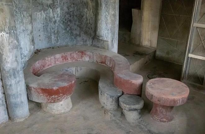 深圳第一“怪楼”像碉堡！推门一看让人傻眼了(图4)