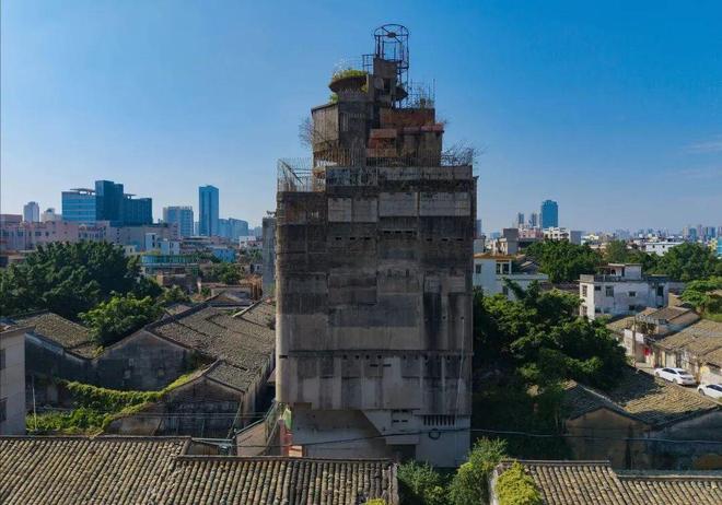 深圳第一“怪楼”像碉堡！推门一看让人傻眼了(图10)