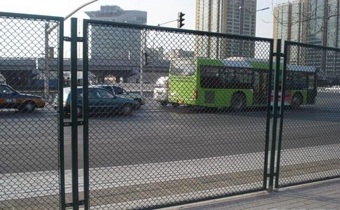 凯发国际铝合金型材安全防护围栏有什么特点有几种