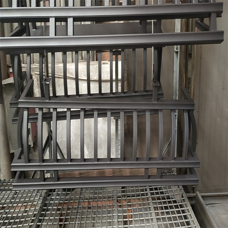 咖啡色烤漆铝合金楼梯扶手中式造型别墅防护栏铝艺美人靠栏杆制作工艺