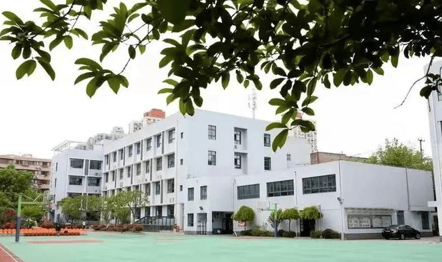 翠湖滨江别墅(售楼处地址)2026-翠湖滨江别墅销售中心-环境-户型-价格-地址-楼盘详情-配套-电话-交房时间-配套-电话(图16)