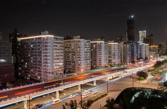 流光绘史：徐家汇源百年凯发国际历史建筑的夜色新篇(图16)